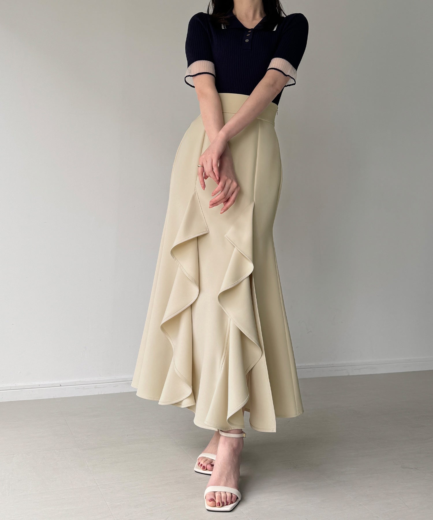 ジュノア JUNOAH ハイウエストスリットフリルマーメイドスカート(薄手、裏地無し) （アイボリー） アイボリー