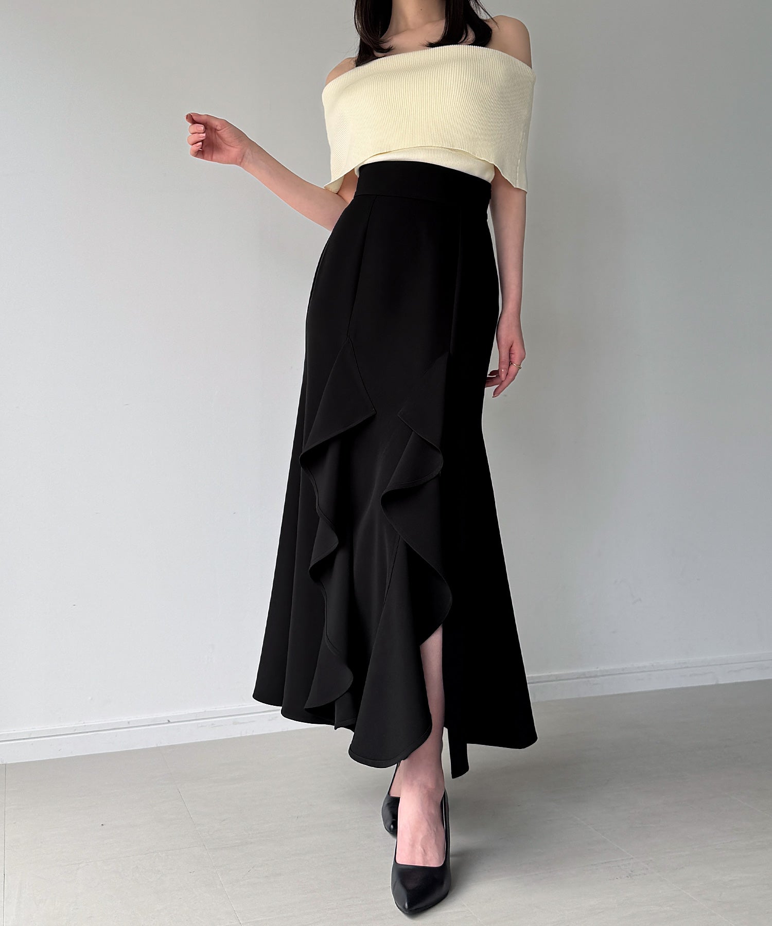 ジュノア JUNOAH ハイウエストスリットフリルマーメイドスカート(薄手、裏地無し) （ブラック） ブラック