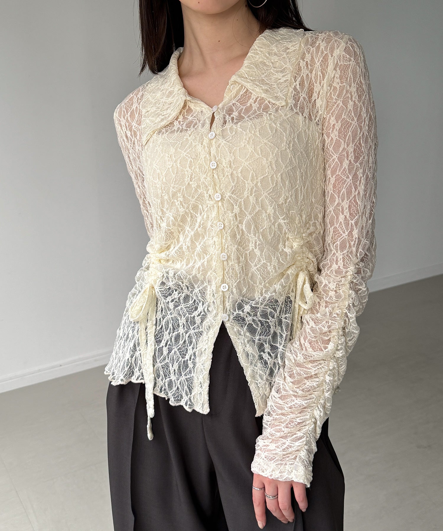 ジュノア JUNOAH カットレースポロ衿カーディガン （アイボリー） アイボリー