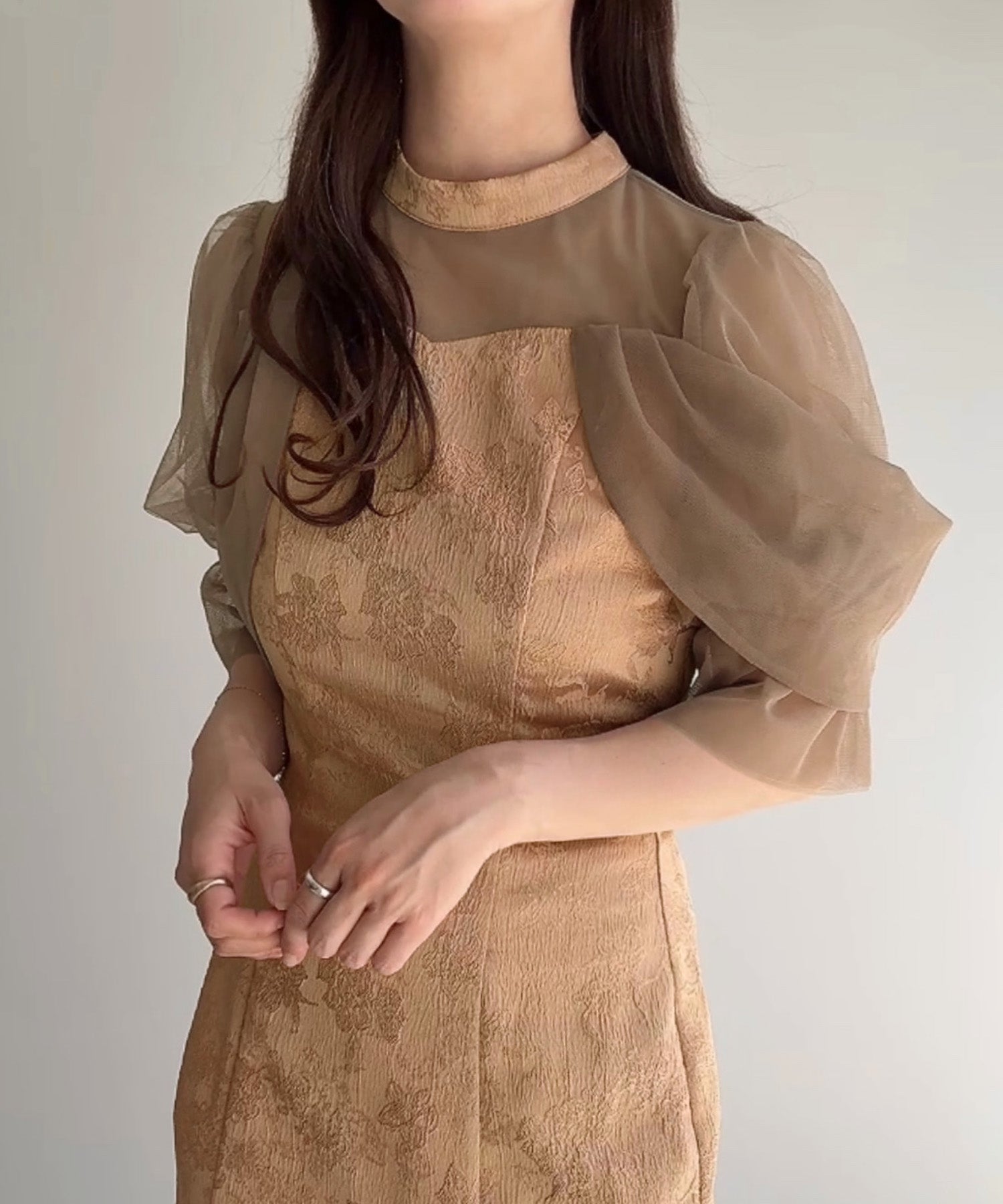 ジュノア JUNOAH ドレープスリーブジャガードマーメイドワンピース （ベージュ） ベージュ
