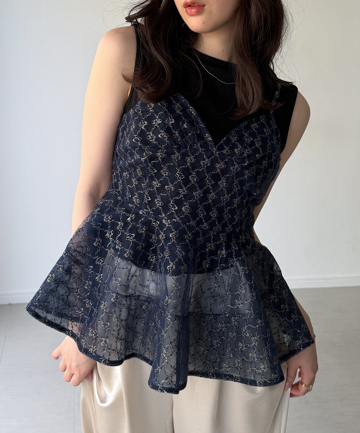 ジュノア JUNOAH ラメ刺繍チュールキャミビスチェ （ネイビー） ネイビー