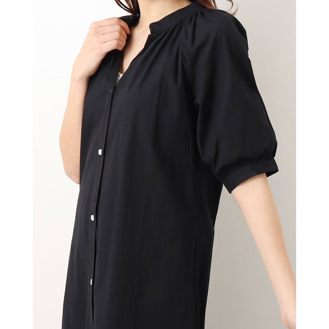ジュノア JUNOAH スタンドカラーマキシ丈シャツワンピース 韓国ファッション （ブラック） ブラック