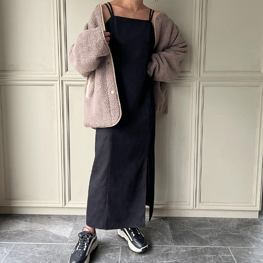 ジュノア JUNOAH ピーチスキンIラインキャミワンピース,ブラック