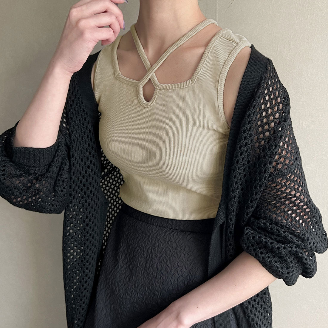 ジュノア JUNOAH クロスネックリブタンクトップ,グレージュ