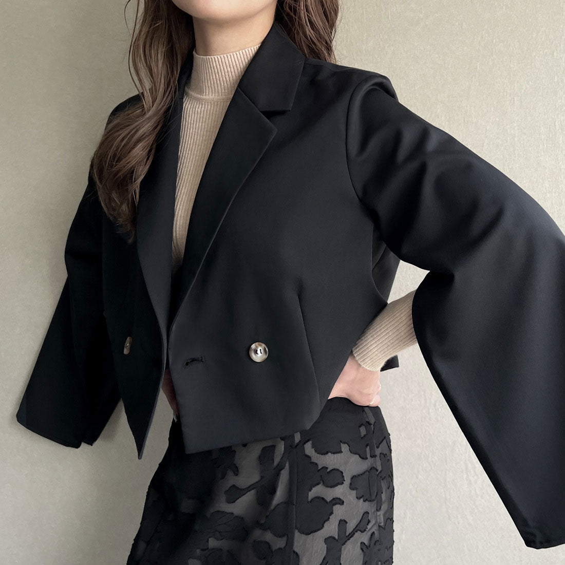 Junoah JUNOAH 2way slit sleeve short tailored jacket