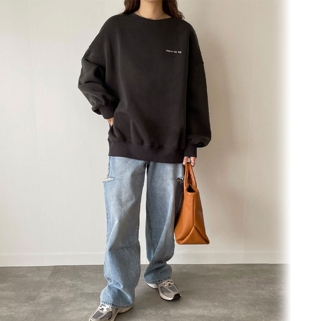 ジュノア JUNOAH ミニロゴ刺繍オーバーサイズスウェット