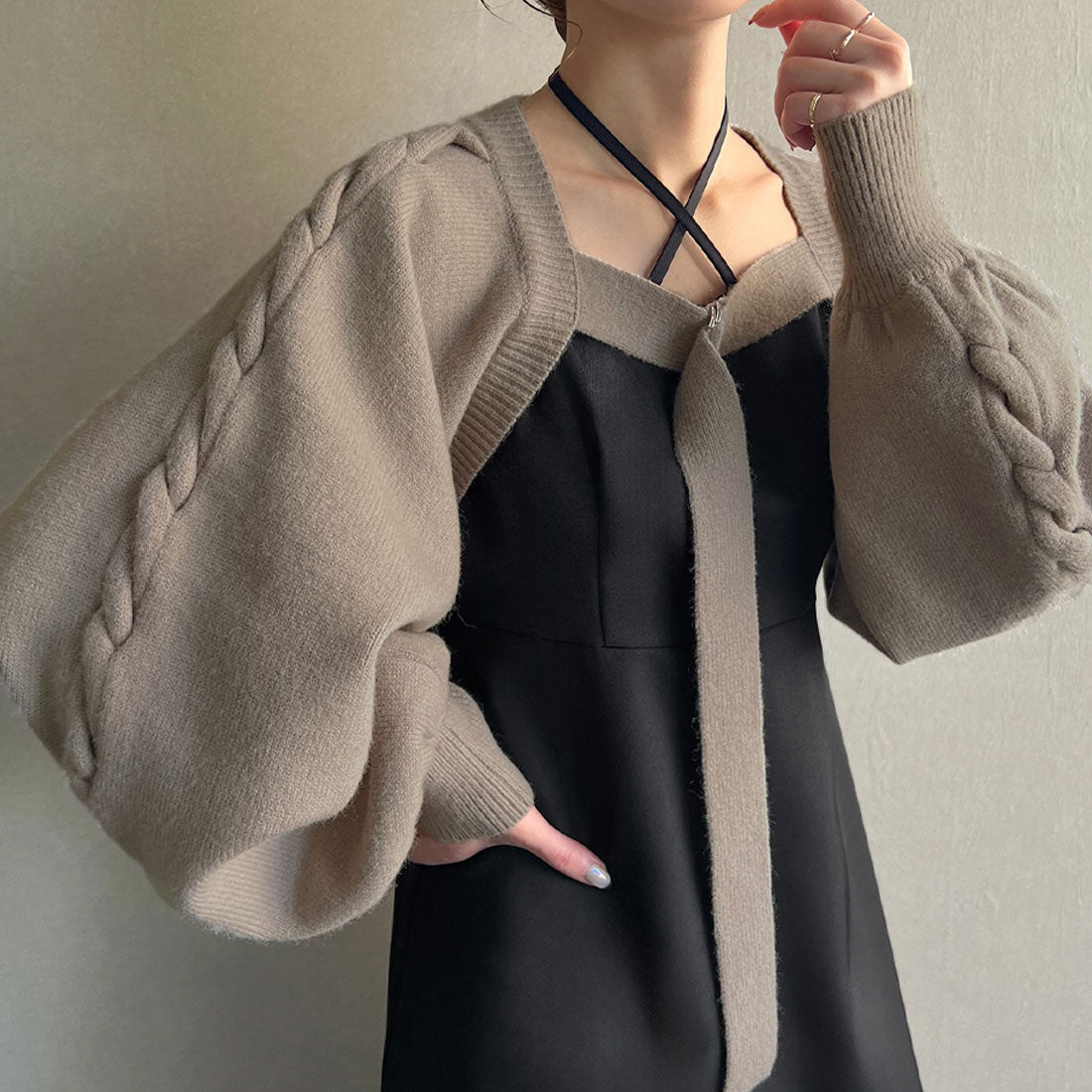 ジュノア JUNOAH レースアップニットショートボレロ