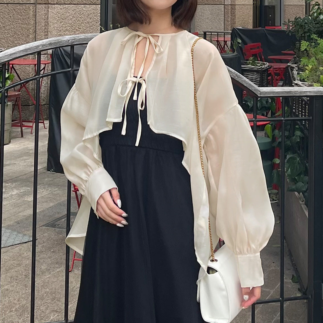ジュノア JUNOAH フロントリボンシアーテールブラウス,アイボリー