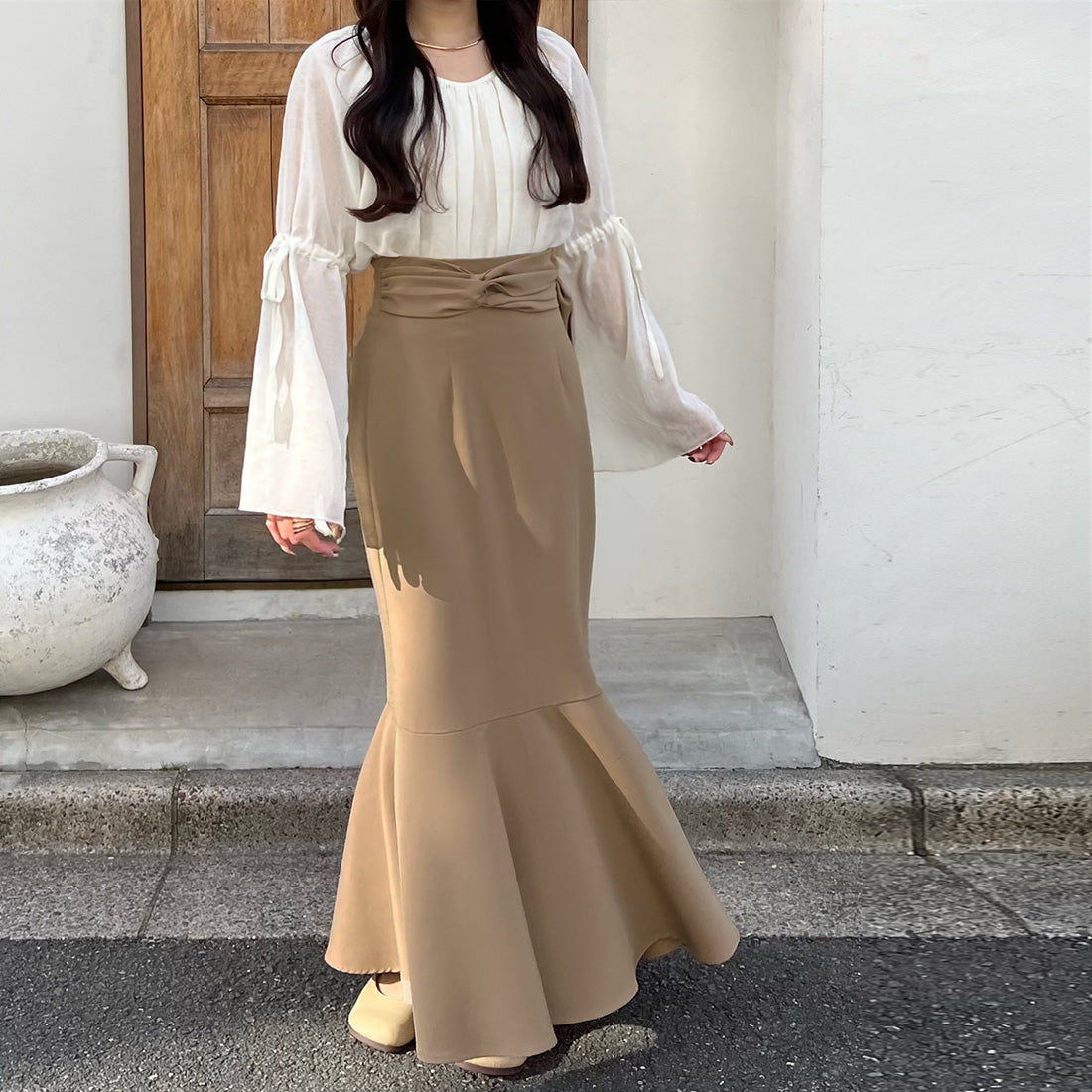 ジュノア JUNOAH ツイストリボンサスペンダーマーメイドスカート