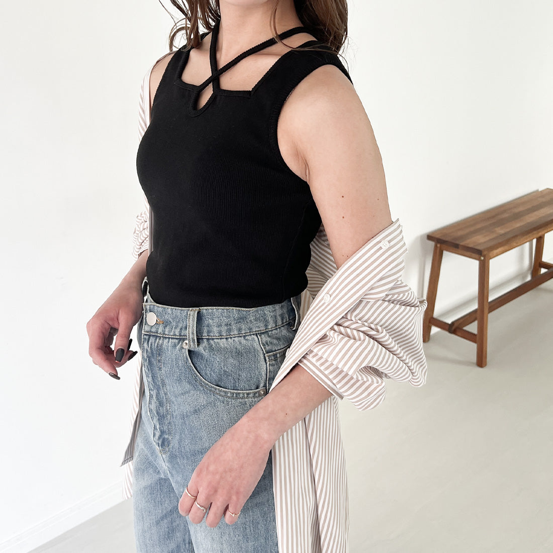 ジュノア JUNOAH クロスネックリブタンクトップ