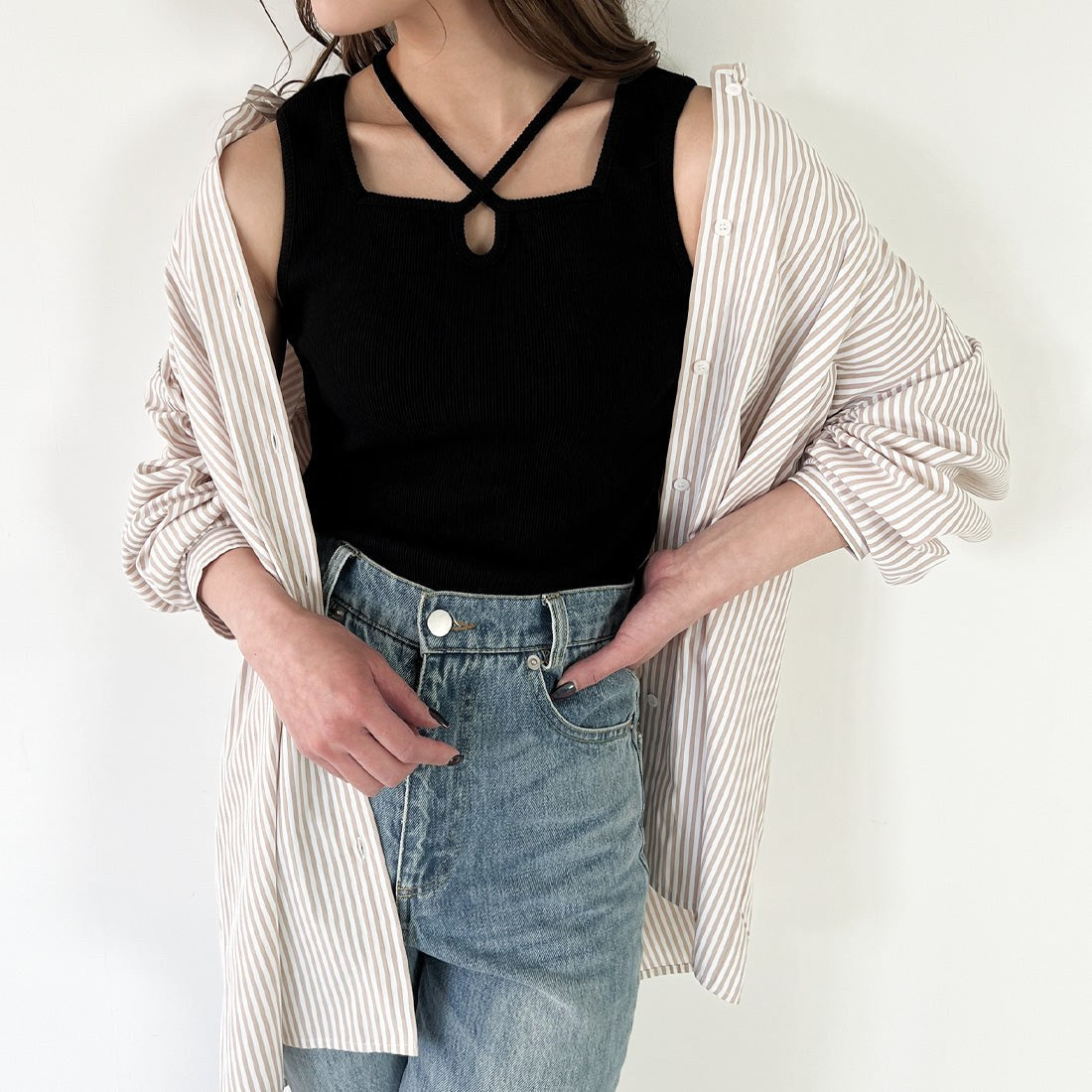 ジュノア JUNOAH クロスネックリブタンクトップ