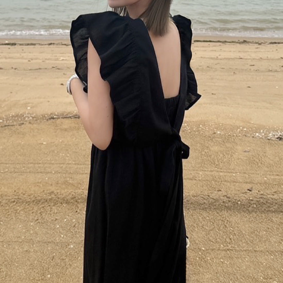 ジュノア JUNOAH リネン混フリルベストセットキャミワンピース （ブラック） ブラック