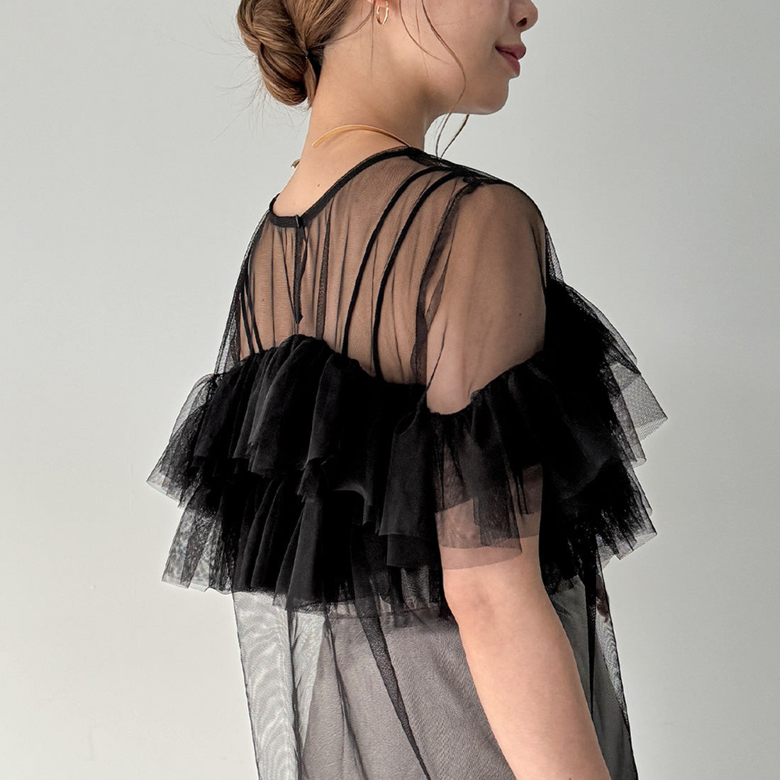 ジュノア JUNOAH 半袖フリルチュールトップス