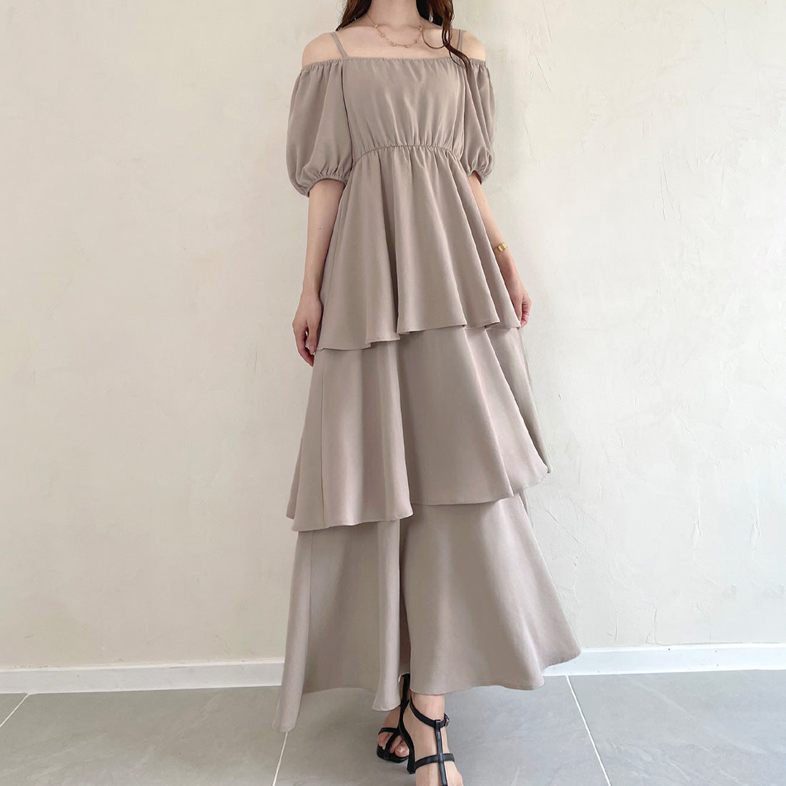 JUNOAH 2way Off-Shoulder Tiered Dress