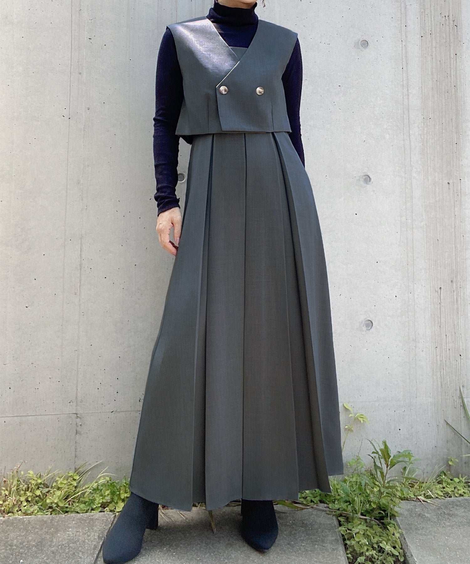 JUNOAH Short Vest + Pleated Camisole Dress