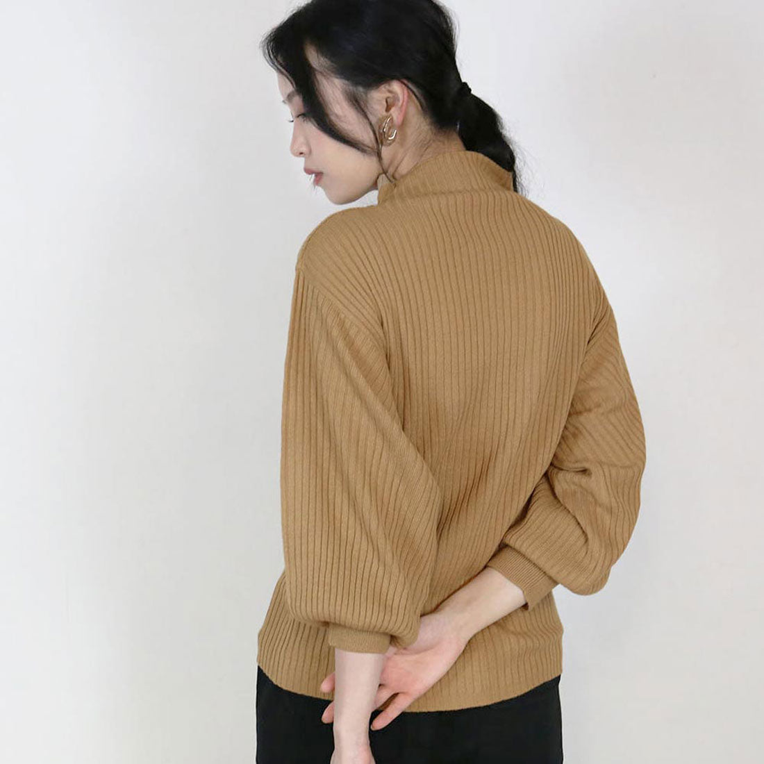Jungle Jalopy Puff Sleeve Rib Knit Top