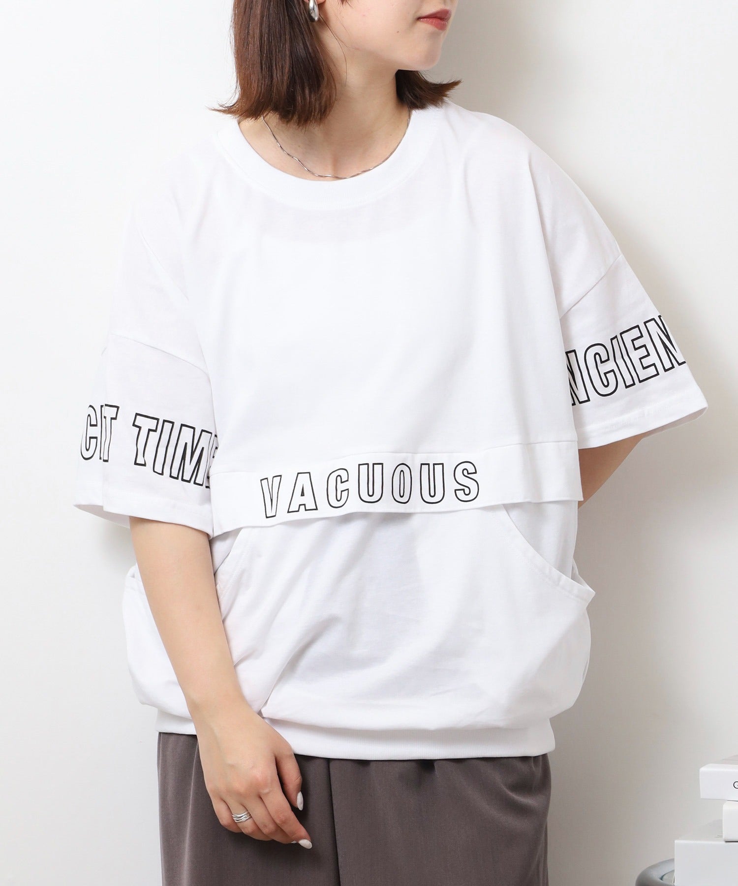 ジャングルジャロピー JUNGLE JALOPY ポケット付きオーバーサイズシルエットロゴプリントTシャツ レディース （WHITE） WHITE