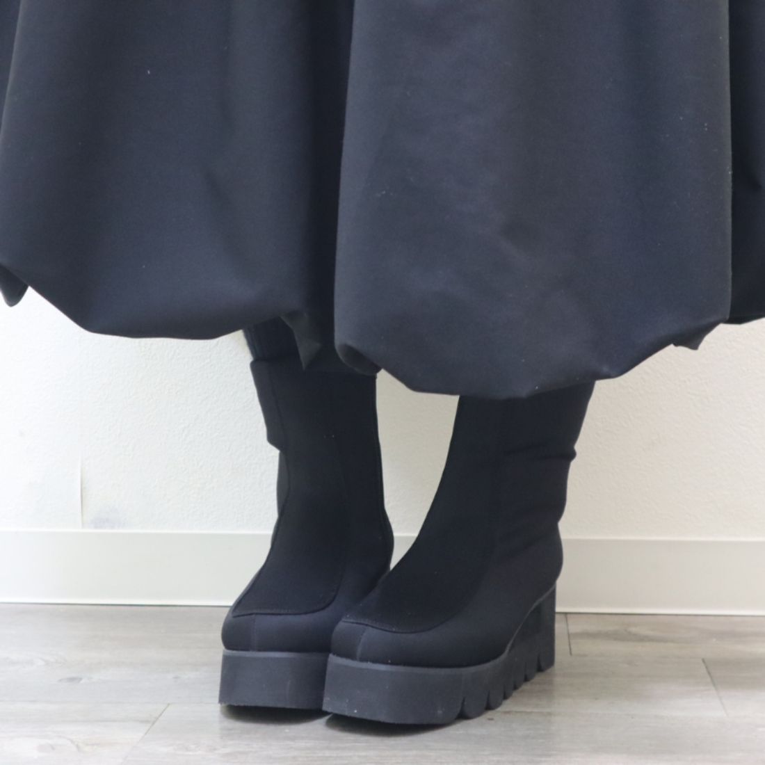 コウベオアシス 神戸オアシス 【超軽量】厚底ストレッチショートブーツ