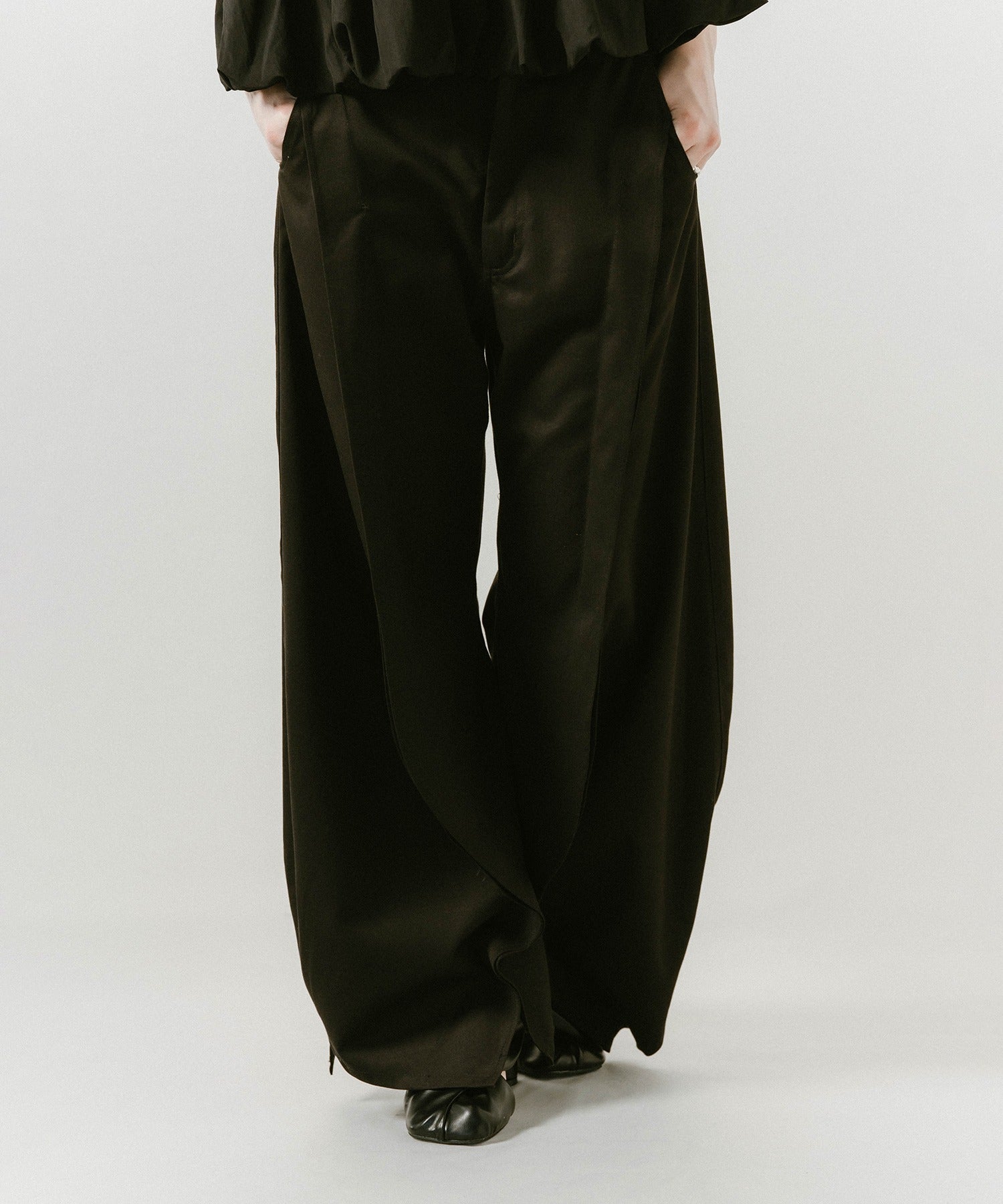 クヌースマーフ Knuth Marf slit deformed pant （ブラック） ブラック