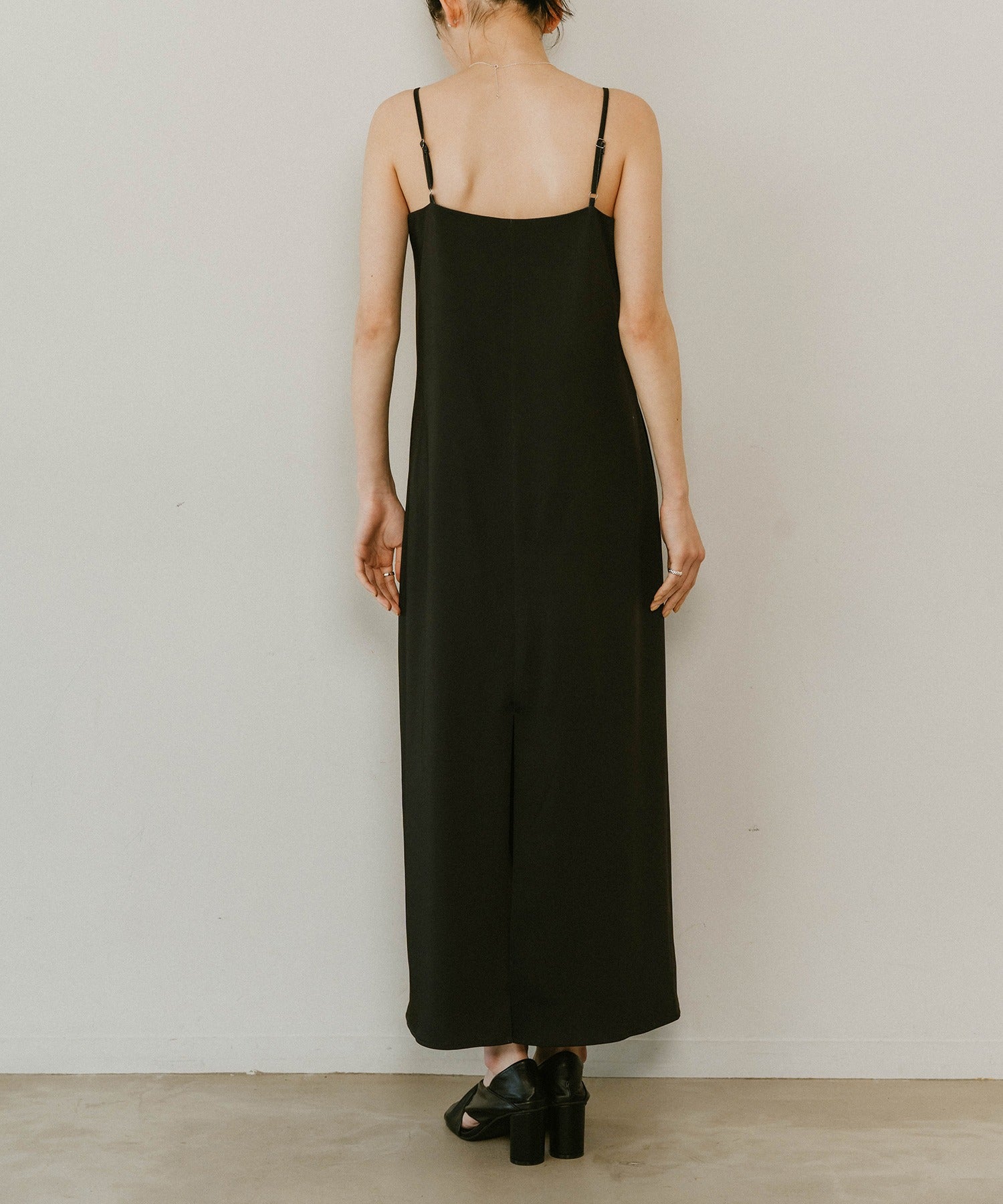 クヌースマーフ Knuth Marf flower print satin dress （ブラック） ブラック