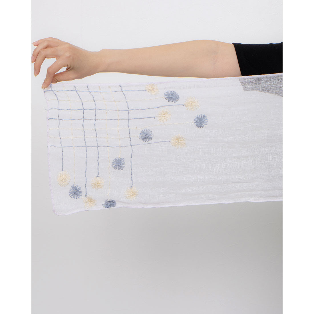 カンカン KANKAN 花柄刺繍ショール （ブルー） ブルー