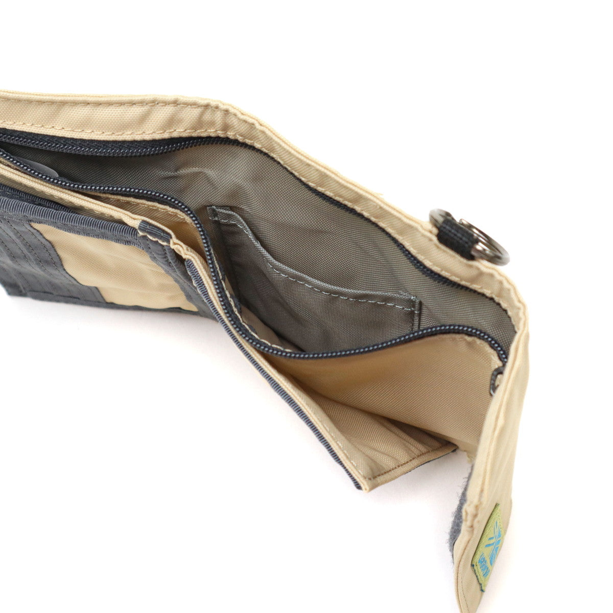カリマー karrimor 財布 メンズ レディース ミニ 三つ折り財布 三つ折り ブランド コンパクト 軽量 小さめ ミニ財布 2WAY ネックストラップ 小銭入れ アウトドア 撥水 ナイロン VT wallet 501224（PaleKhaki） PaleKhaki