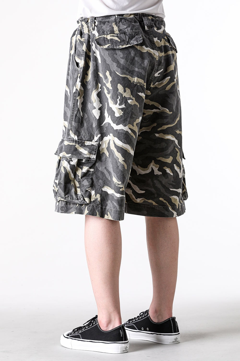 カミヤ KAMIYA Camouflage Wash Cargo Bermuda Pants （BEIGE） BEIGE