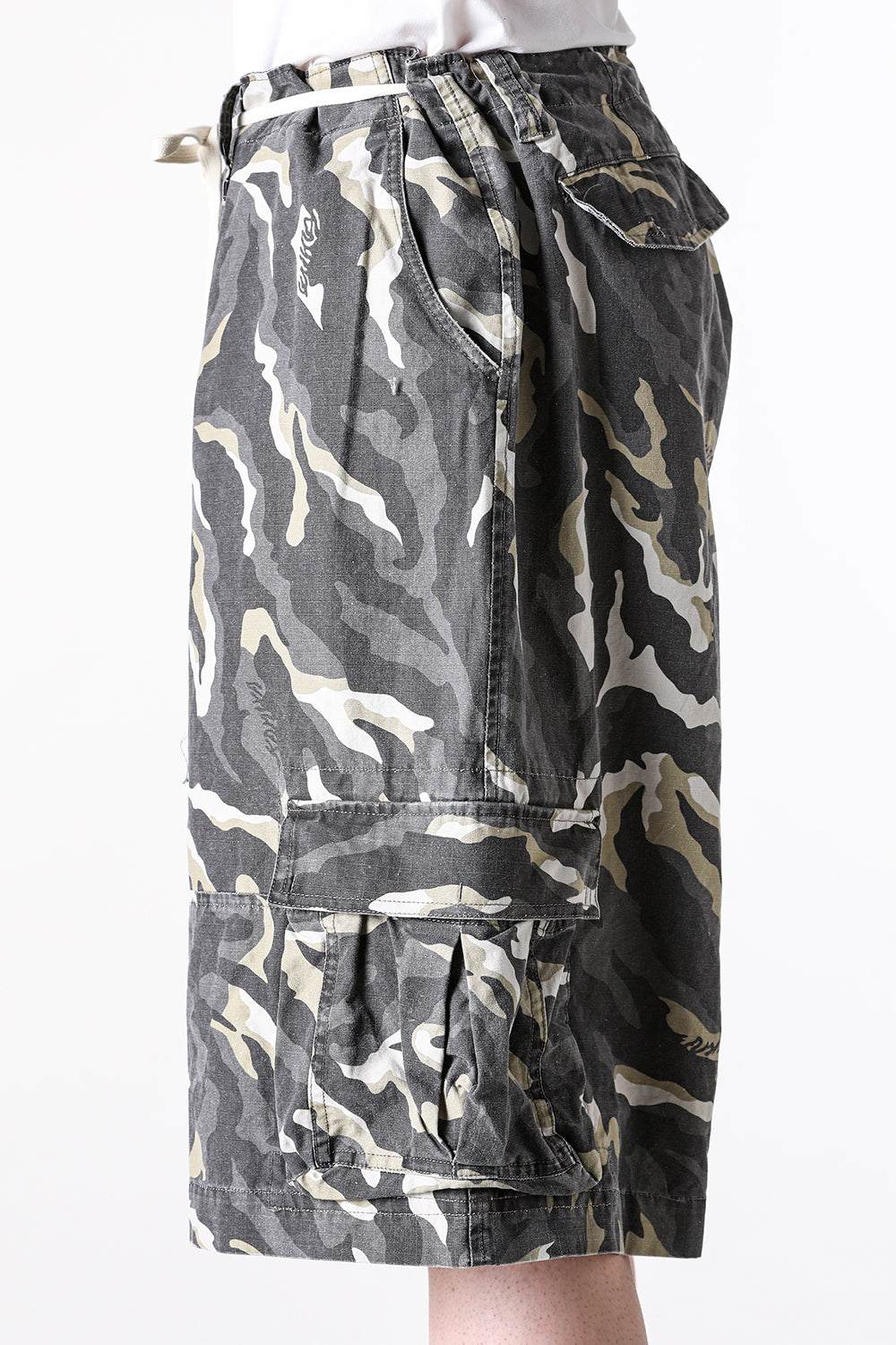 カミヤ KAMIYA Camouflage Wash Cargo Bermuda Pants （BEIGE） BEIGE