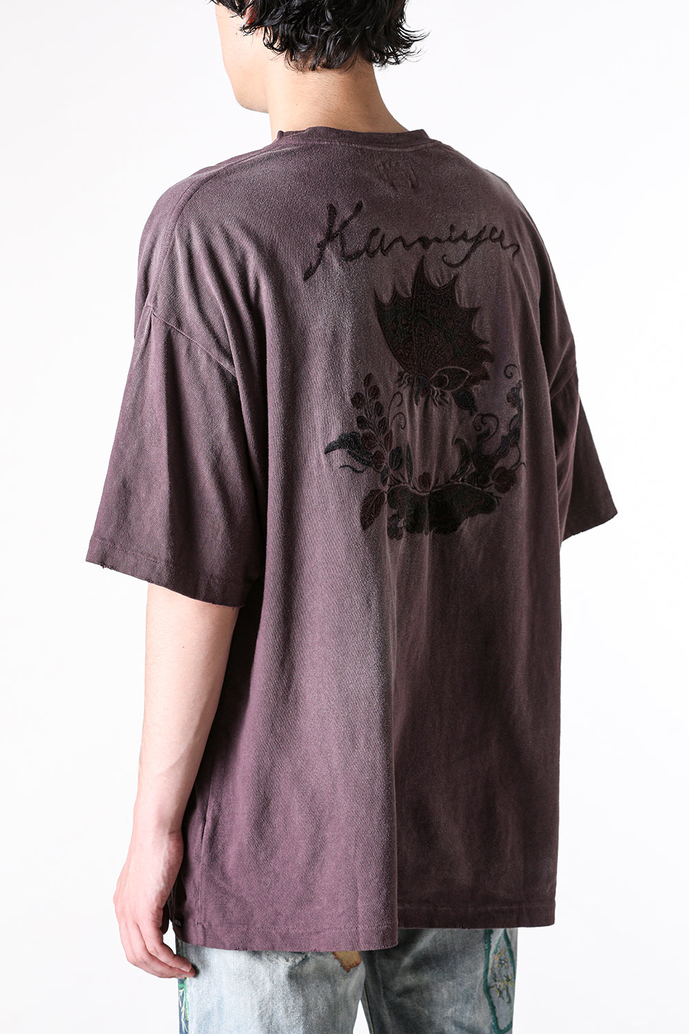カミヤ KAMIYA “AGEHA” Embroidery Distressed Tee （BROWN） BROWN