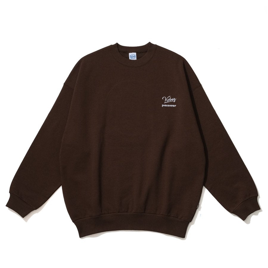 KEBOZ [EXCLUSIVE] KEBOZ x PASSOVER BB LOGO SWEAT CREWNECK BROWN