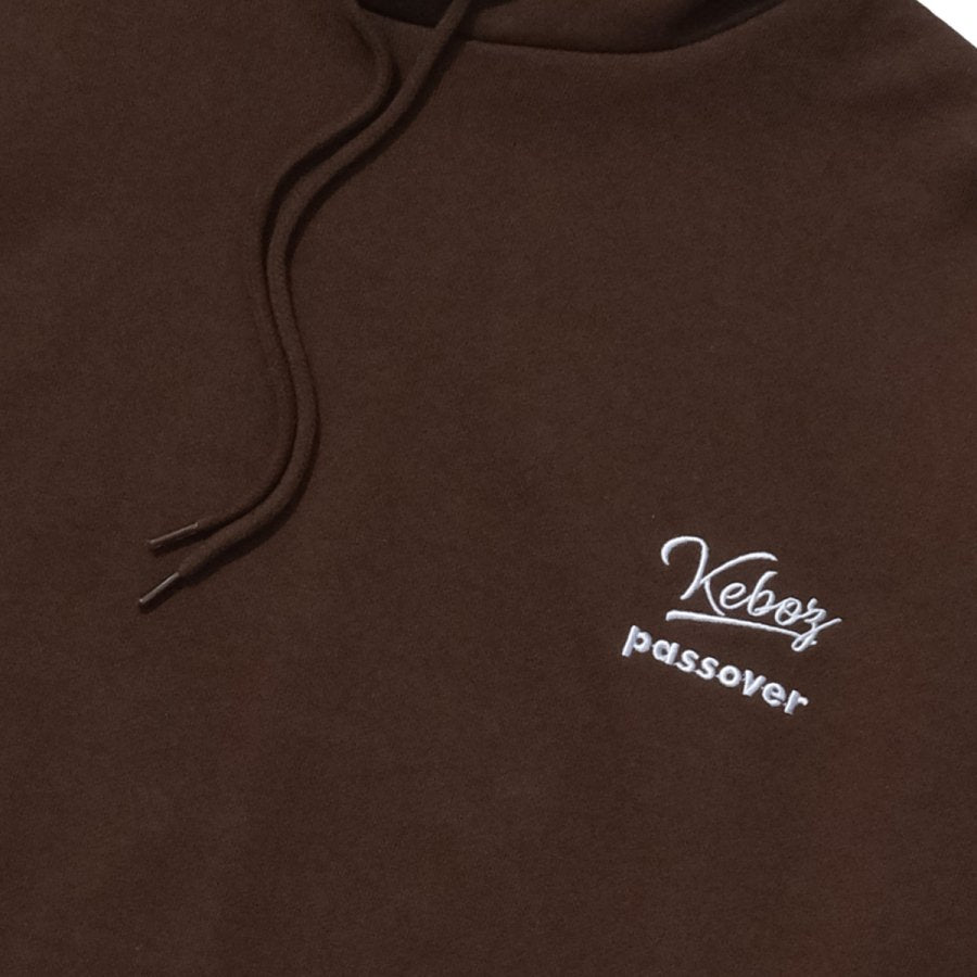 ケボズ 【EXCLUSIVE】 KEBOZ x PASSOVER BB LOGO SWEAT HOODIE BROWN （PO BROWN） PO BROWN