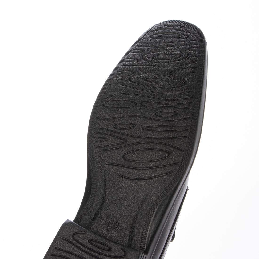 KISCO slip-on shoes