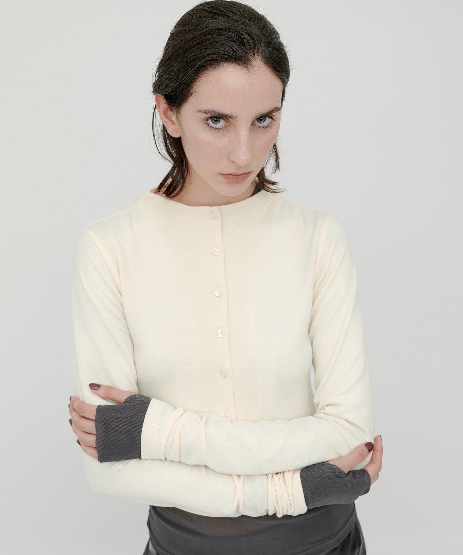 キエトヴァ kiehtova SMOOTH STAND NECK CARDIGAN/スムース スタンド ネック カーディガン KTWR43 （アイボリー） アイボリー