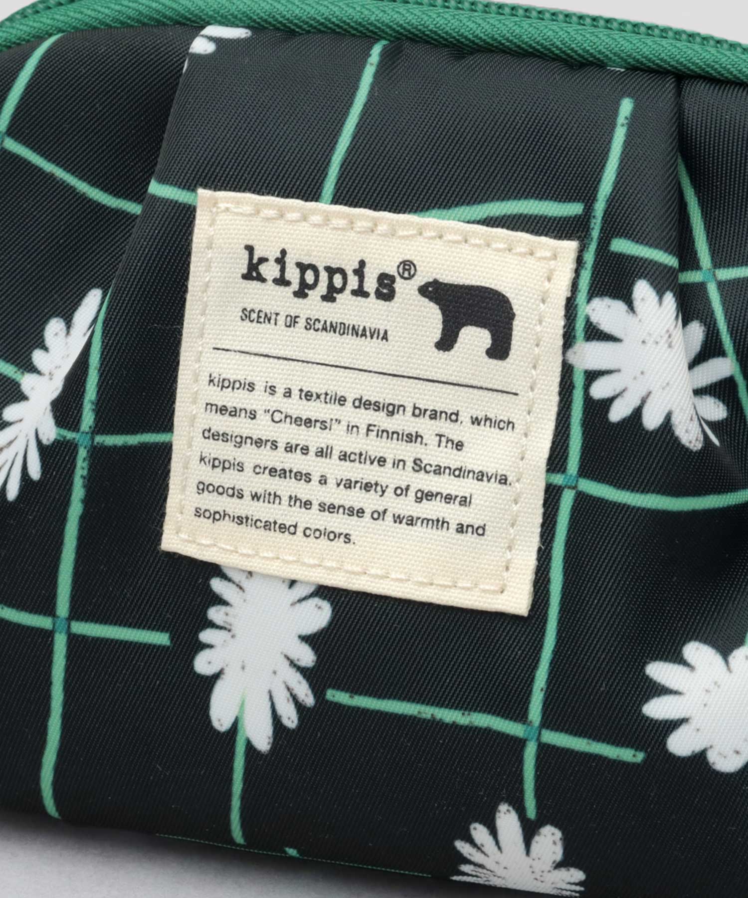 キッピス kippis ティシュポケット付き 北欧系 総柄 ポーチ （アイボリー(lingon)） アイボリー(lingon)
