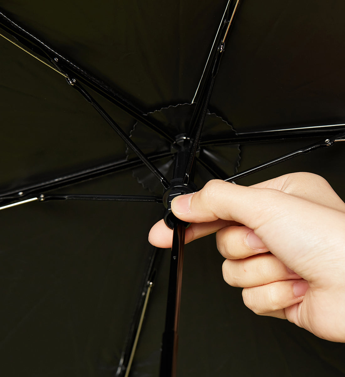 キザワ KIZAWA 超軽量 折りたたみ傘 日傘 完全遮光 晴雨兼用 コンパクト 大きい 6本骨 55cm～aero～ （シルバー） シルバー