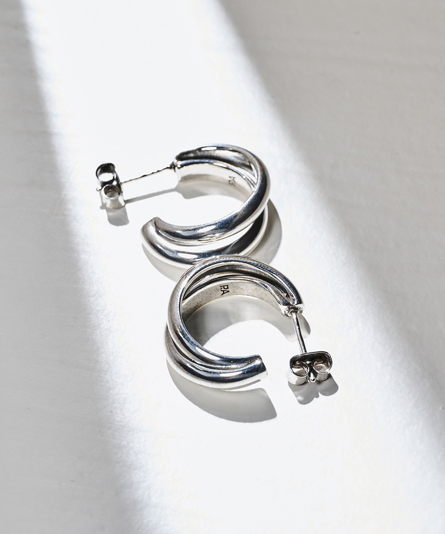 フィリップ オーディベール PHILIPPE AUDIBERT Leoville earring S brass silver plated BO6644:AR （シルバー） シルバー