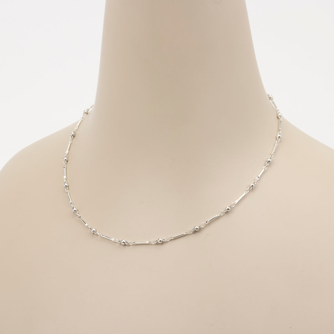 フィリップ オーディベール PHILIPPE AUDIBERT Garnet necklace brass silver plated CO6621:AR （シルバー） シルバー