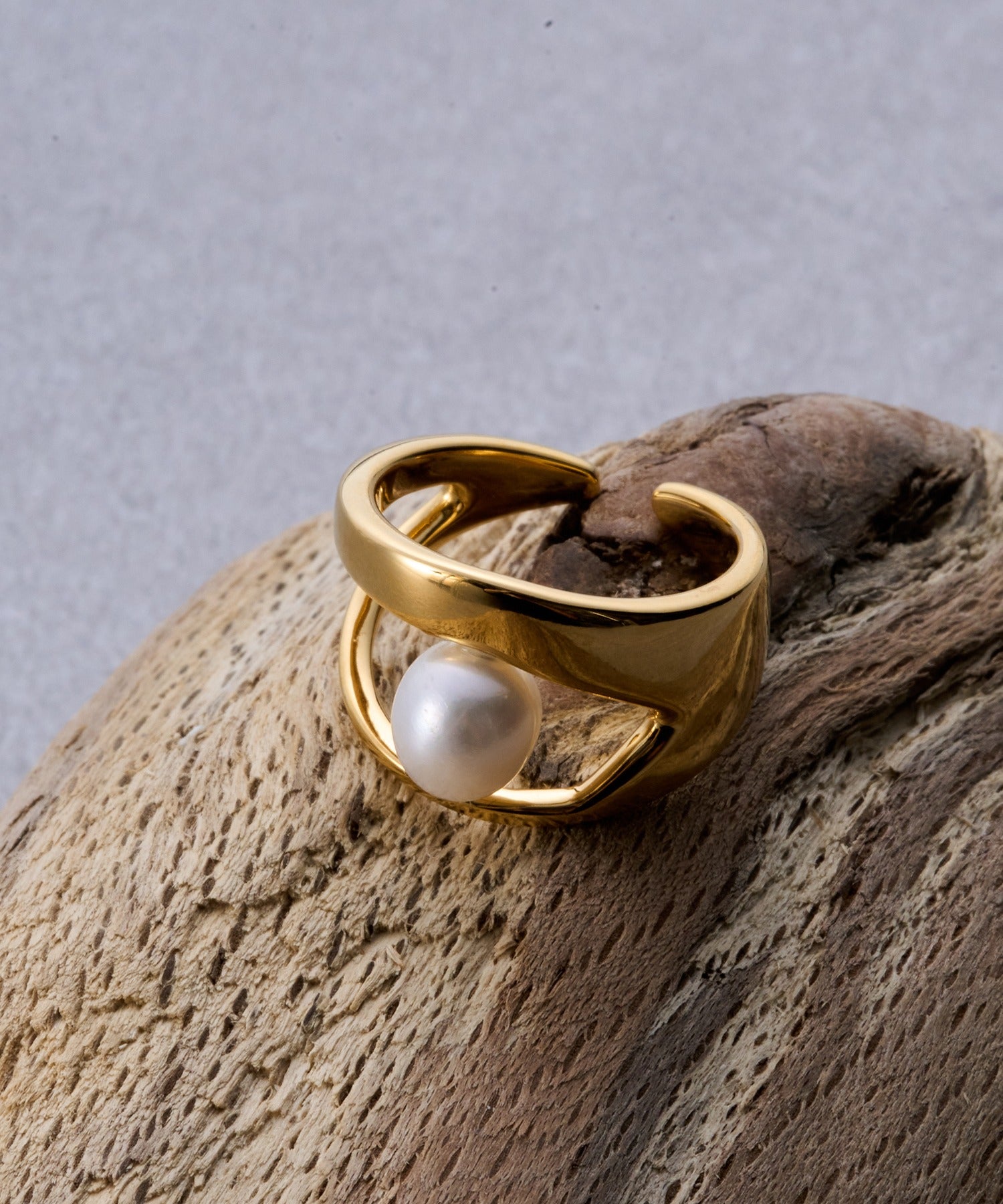 フィリップ オーディベール PHILIPPE AUDIBERT Bague Malka perle naturelle, laiton BG5858 （ゴールド） ゴールド