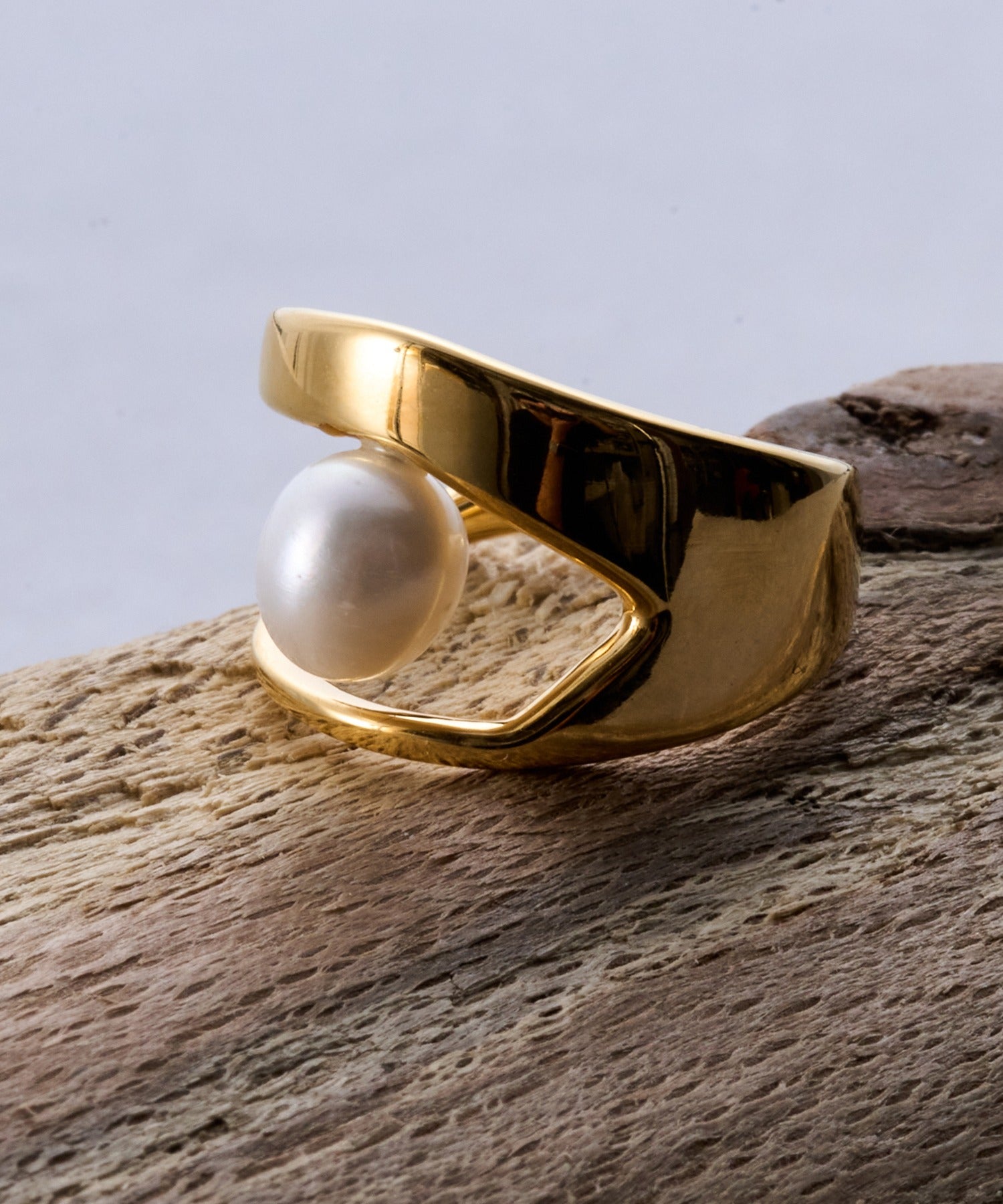 フィリップ オーディベール PHILIPPE AUDIBERT Bague Malka perle naturelle, laiton BG5858 （ゴールド） ゴールド