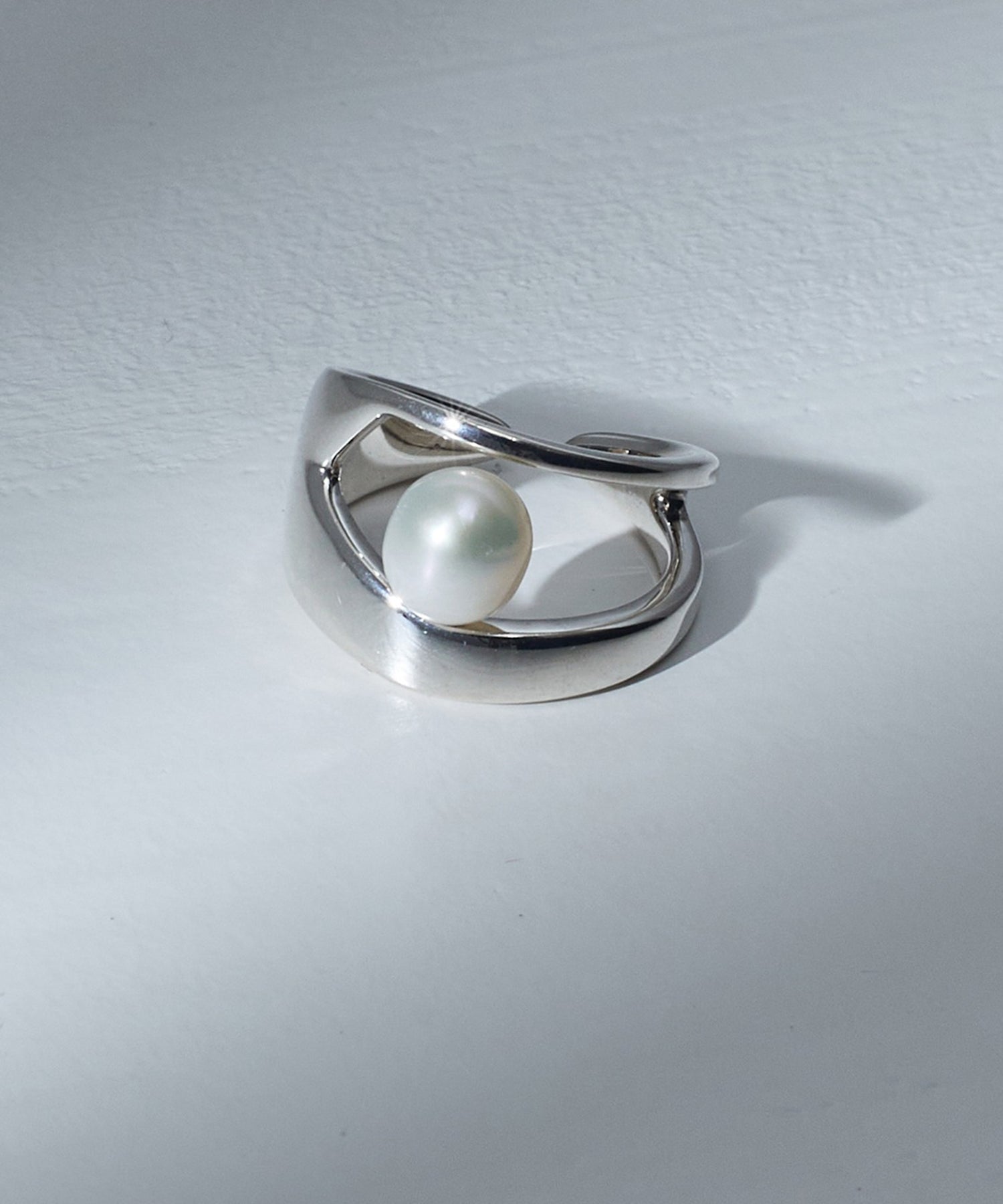 フィリップ オーディベール PHILIPPE AUDIBERT Bague Malka perle naturelle、 laiton BG5858 （シルバー） シルバー