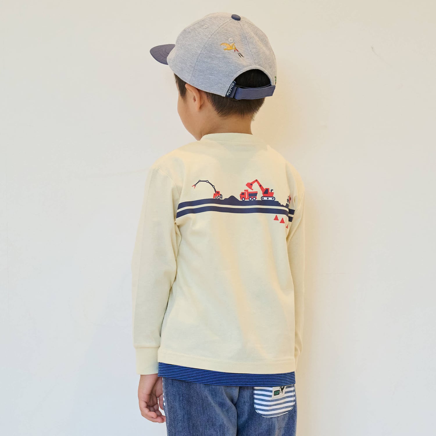 クレードスコープ kladskap 働く車工事中長袖Tシャツ （アイボリー） アイボリー