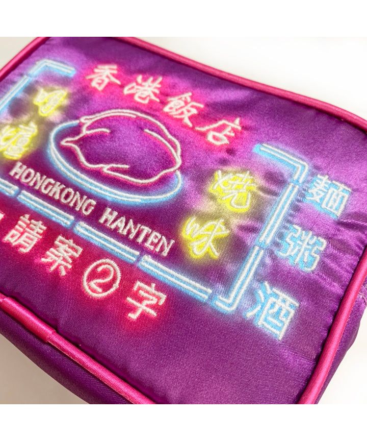 At On 50 Hong Kong Square Pouch Neon