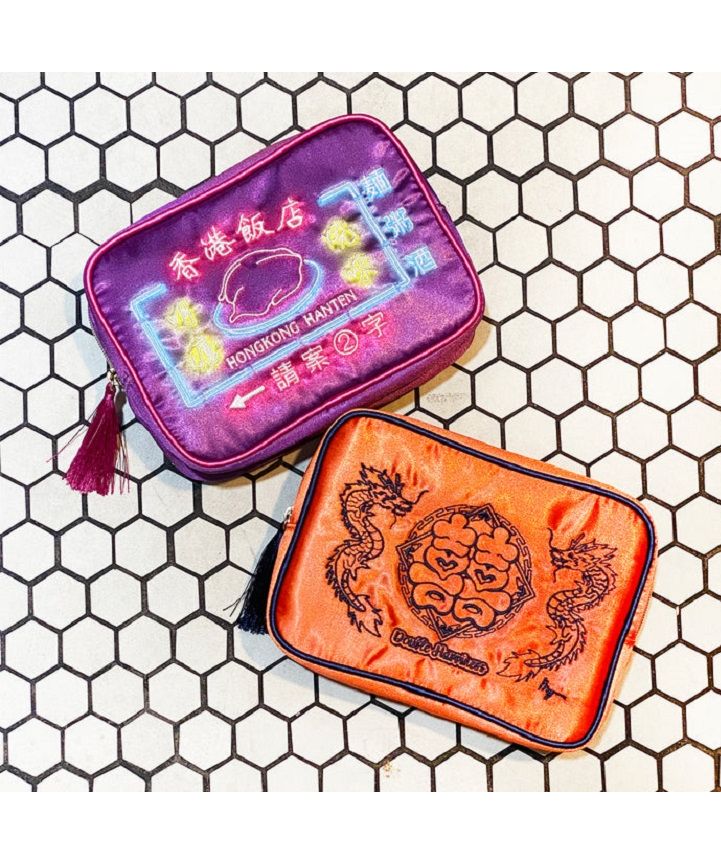 At On 50 Hong Kong Square Pouch Neon