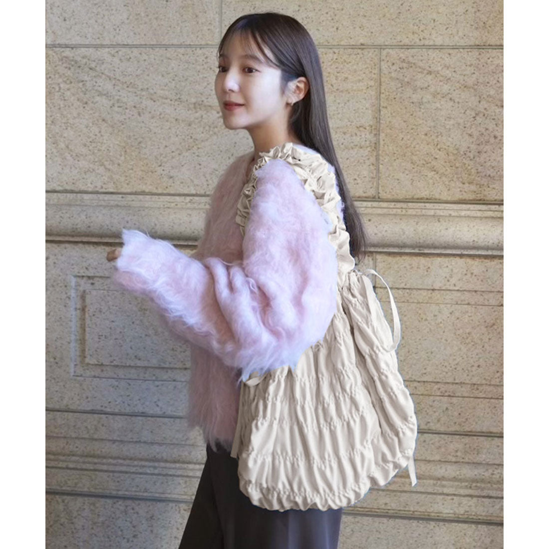 コウベレタス KOBE LETTUCE [ yuiさんコラボ ] シャーリングバッグ [B1604] （アイボリー） アイボリー