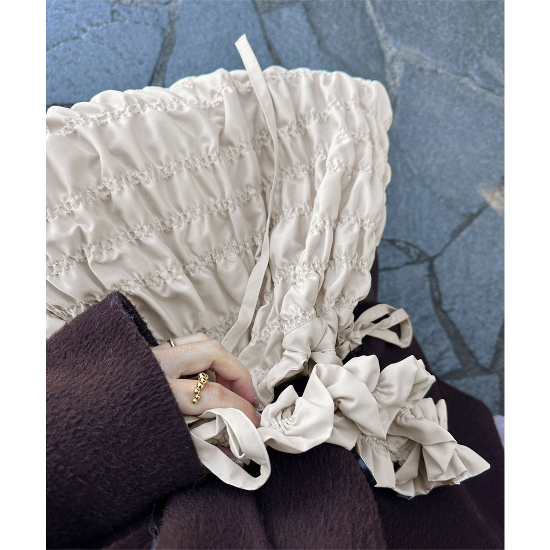 コウベレタス KOBE LETTUCE [ yuiさんコラボ ] シャーリングバッグ [B1604] （アイボリー） アイボリー