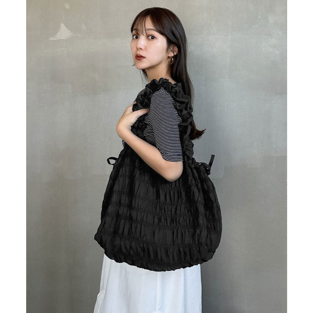 コウベレタス KOBE LETTUCE [ yuiさんコラボ ] シャーリングバッグ [B1604] （ブラック） ブラック