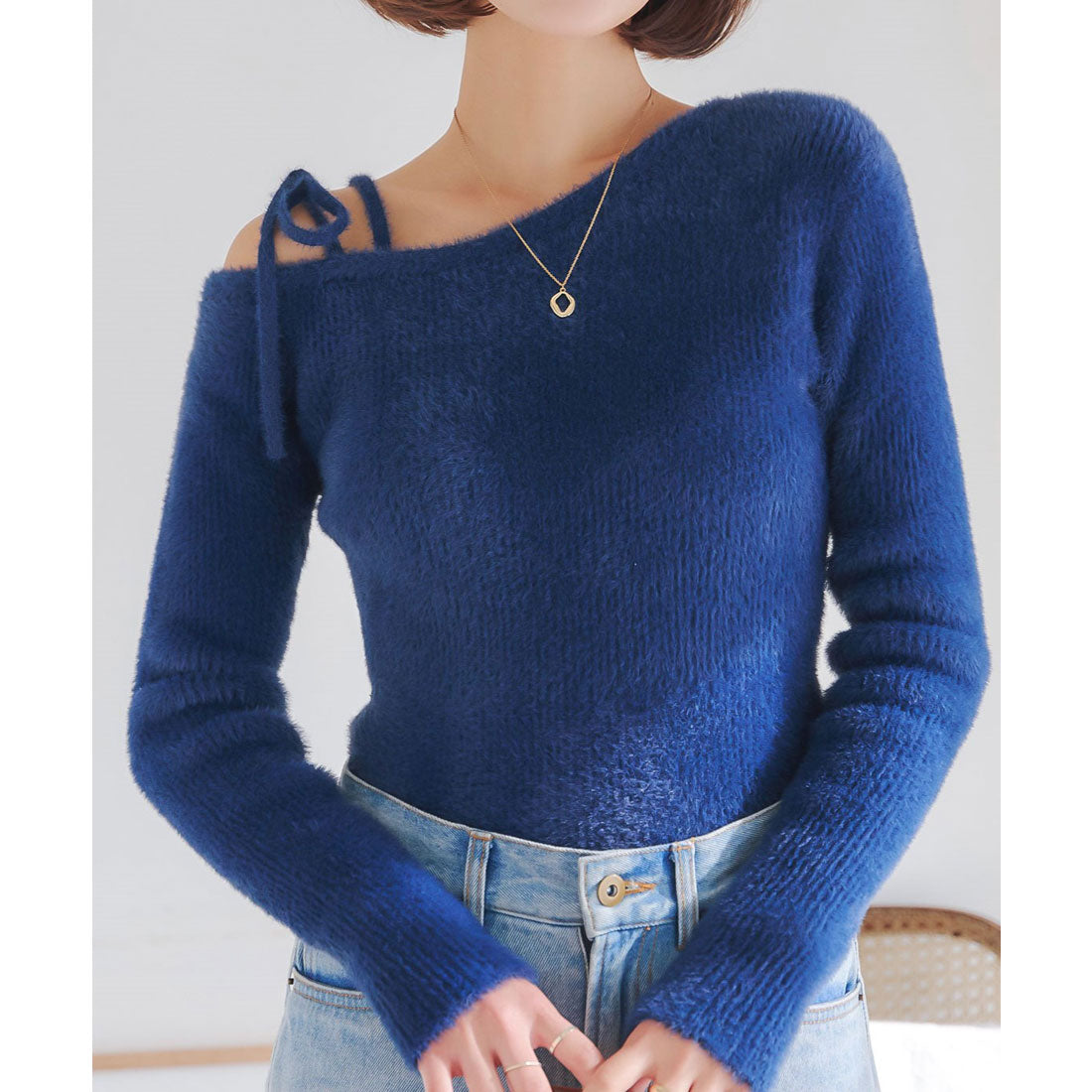 KOBE LETTUCE KOBE LETTUCE One-Shoulder Feather Knit Top [N1133]
