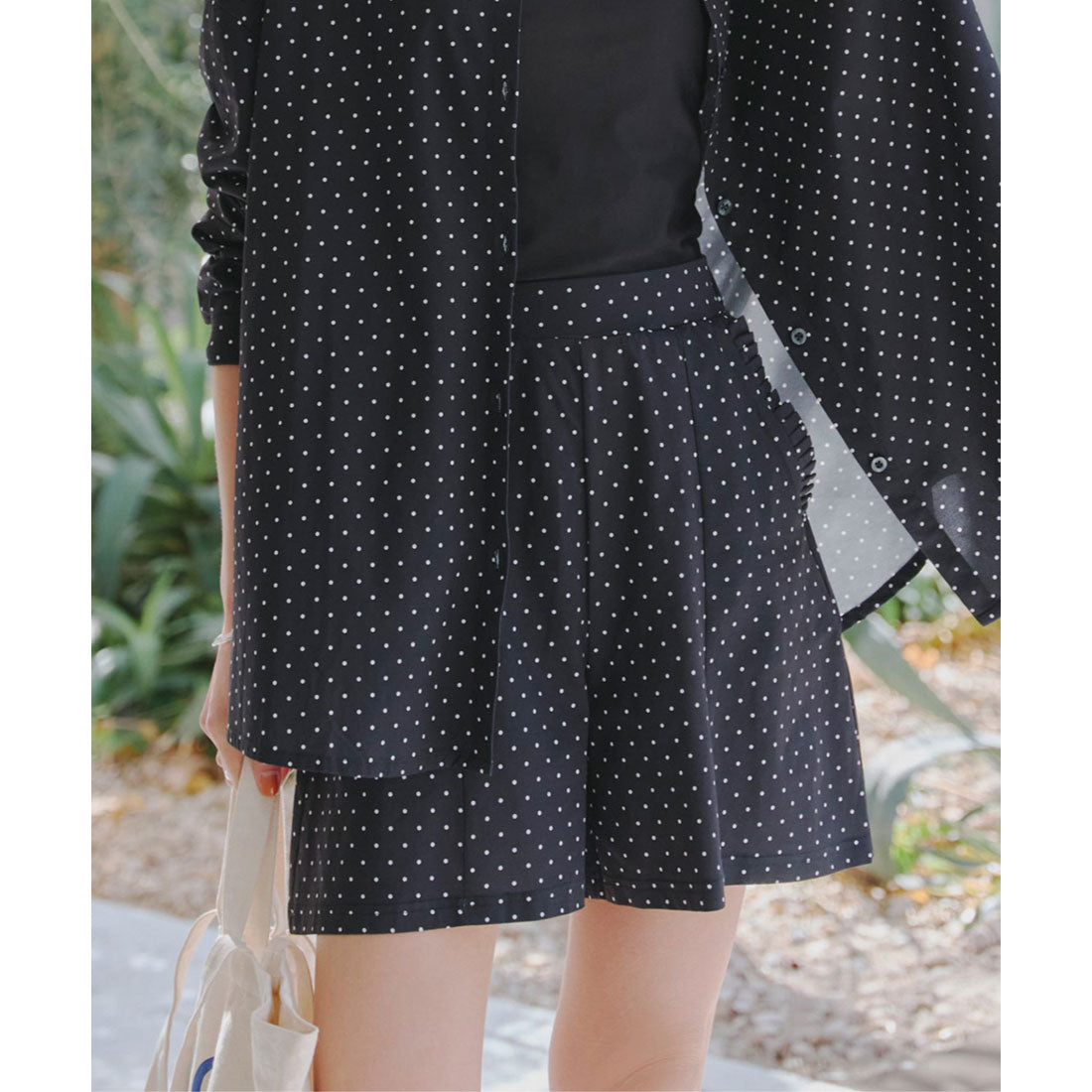 KOBE LETTUCE KOBE LETTUCE [ ラッシュガード ] 【 Contact Coolness・UV Cut・Quick Dry 】Frill Pocket Shorts [S194]
