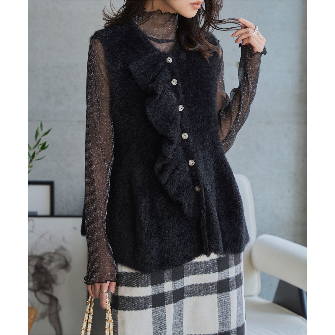 コウベレタス KOBE LETTUCE ふわふわシャギーペプラムベスト [N1226] （ブラック） ブラック