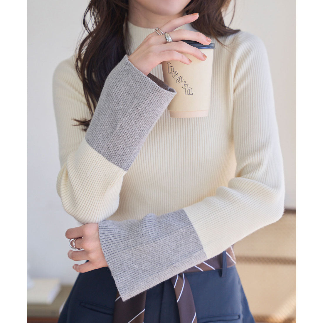 コウベレタス KOBE LETTUCE 袖先配色フレアスリーブニットトップス [N1157] （アイボリー×グレー） アイボリー×グレー